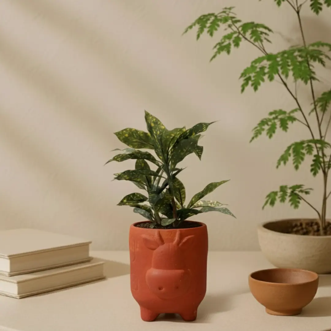 Mittify Red Clay Cow Face Planter - Image 2